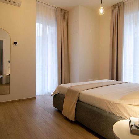 Gigi Suites&Apartments Стреза Экстерьер фото