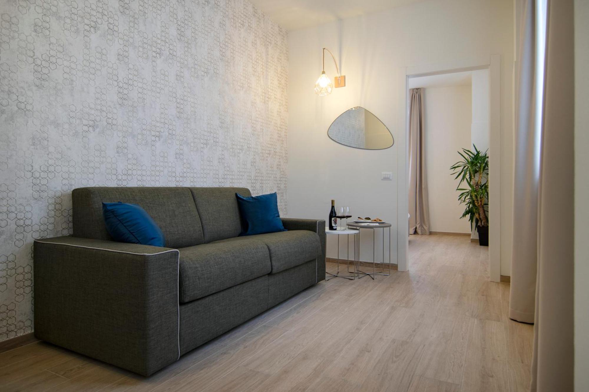 Gigi Suites&Apartments Стреза Экстерьер фото